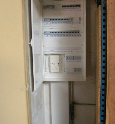 Mise à neuf d’une armoire électrique – Bruges